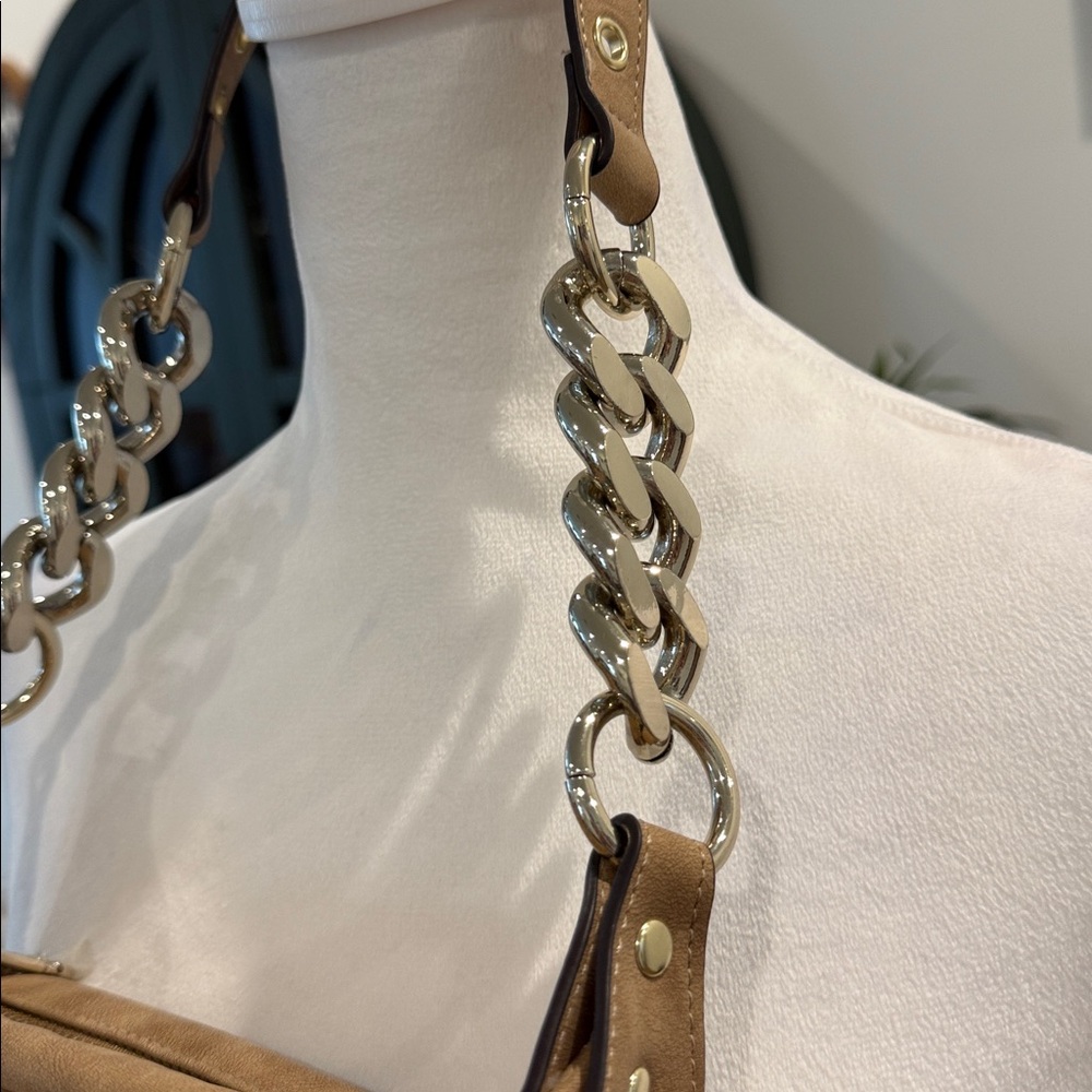 True Religion Shoulder Mini Purse Faux Faux Leather Suede Feel Camel Gold Tones - Picture 4 of 16